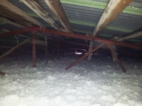 Referenssikuva eristyskohteesta