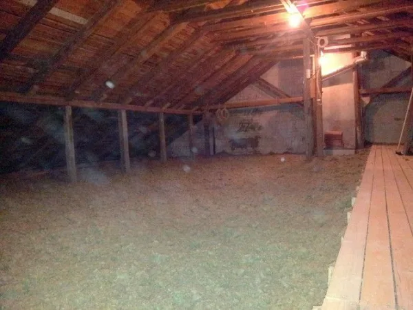 Referenssikuva eristyskohteesta